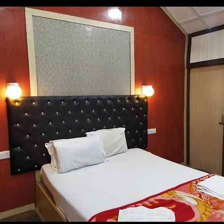 Gold India Beach Resort Govind Nagar Exteriör bild