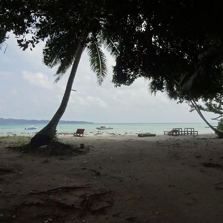 Gold India Beach Resort Govind Nagar Exteriör bild